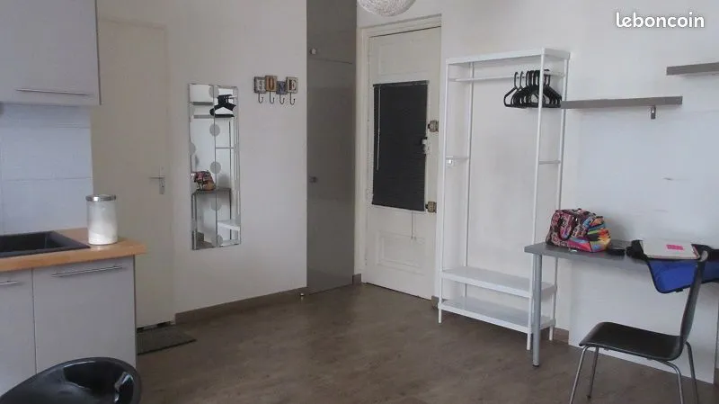 Photo 3