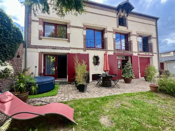 Maison 6 pièces 197 m²