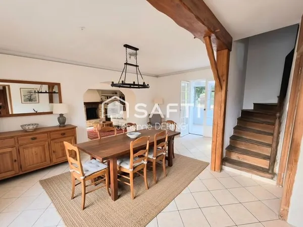 Belle maison en pierre, à pieds des commodités