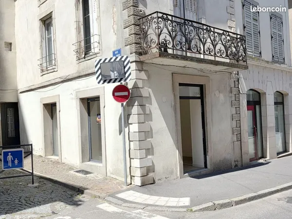 Saint Nicolas de Port, local commercial refait à neuf, 26 m², entrée indépendante, rue à fort passag