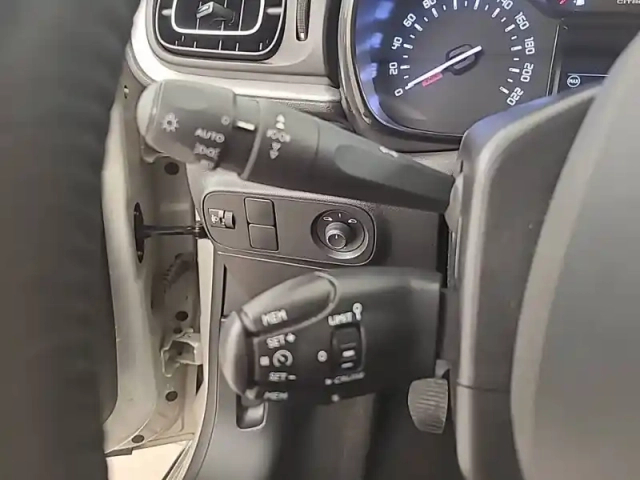 Citroën C3 puretech 83 s&amp;s bvm5 — photo 98