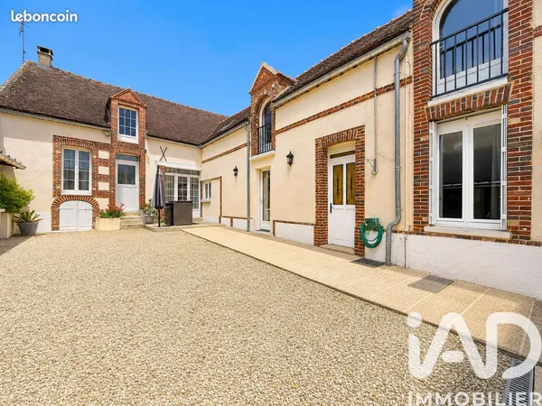 Maison familiale 7 pièces 155 m²