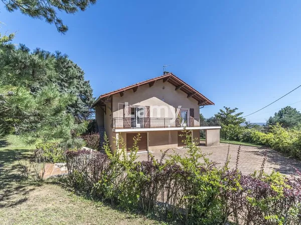 Maison Vente Pommiers 5p 144m² 550000€
