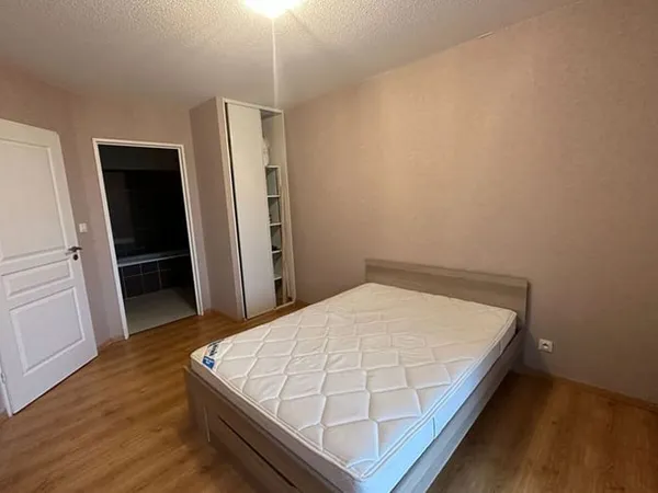 Appartement 1 pièce 57 m²
