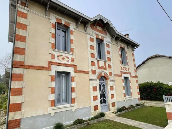 Maison 7 pièces 140 m²