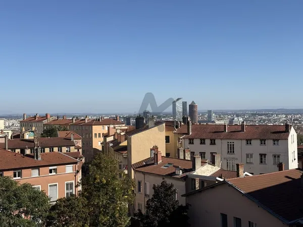 Lot de 2 Appartements - Surface totale de 150 m2 à rénover -