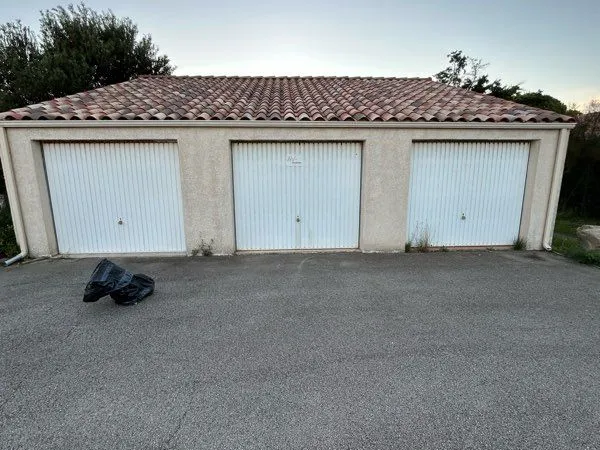 Vends garage ferme