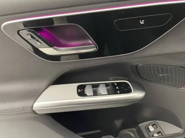 Mercedes Glc 300 e 9g-tronic 4matic — photo 91