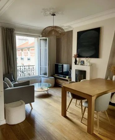 Charmant 3 pièces meublé 52m² au pied de la gare de Bécon-les-Bruyères