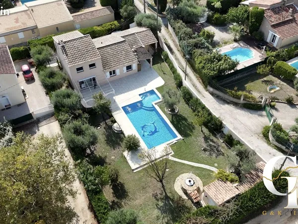 Villa 7 pièces 154 m²