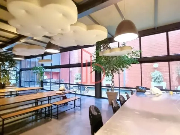 Bureaux 80 m²