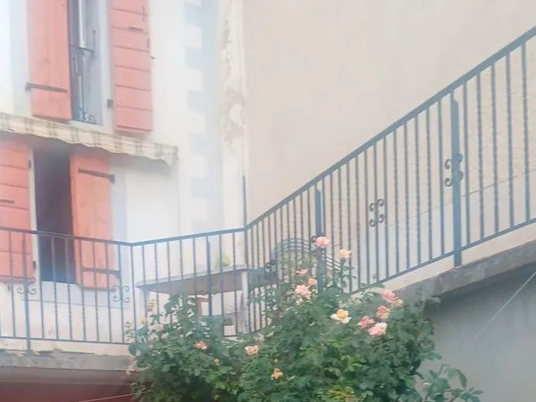 Exceptionnelle maison cerdane de 1900 avec aire et terrasse
