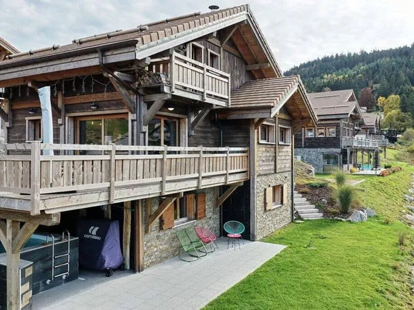 Chalet 8 pièces 196 m²