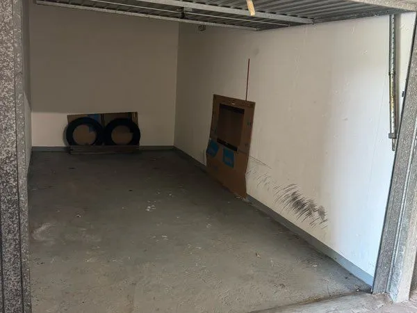Garage fermé à louer - Villers sur Mer