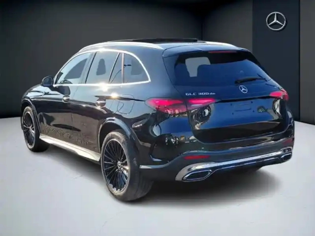 Mercedes Glc 300 de 4matic amg line - p — photo 3