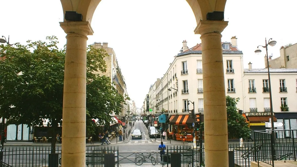 Photo 1