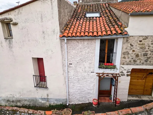 Maison village