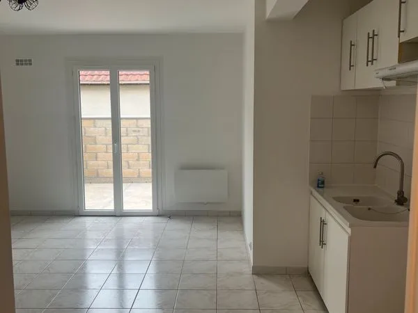 Appartement Location Nanteuil-lès-Meaux 1p 30m² 655€