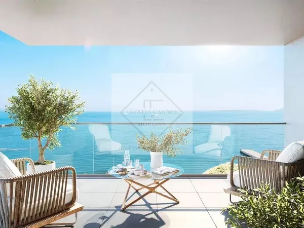 Juan-les-Pins – appartement neuf en première ligne face à la mer