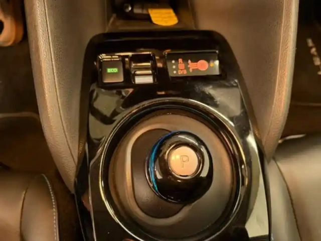 Nissan Leaf 150ch 40kwh n-connecta 2018 — photo 10