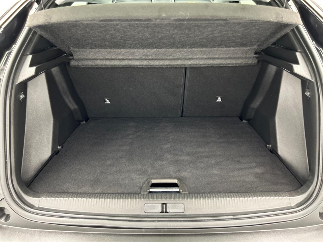Peugeot 2008 puretech 100 s&s bvm6 allure — photo 14