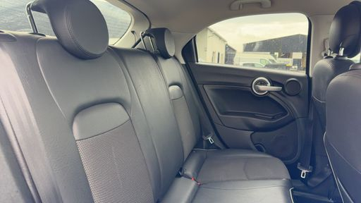 Fiat 500X 1.6 Multijet 120 - City Cross – 2018 – 136782 km – Diesel – Boîte Manuelle — photo 31