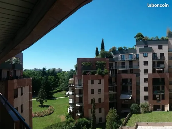 Grand appartement T2 54m2 rénové + parking sous-sol - Compans Caffarelli-Jardin Japonais