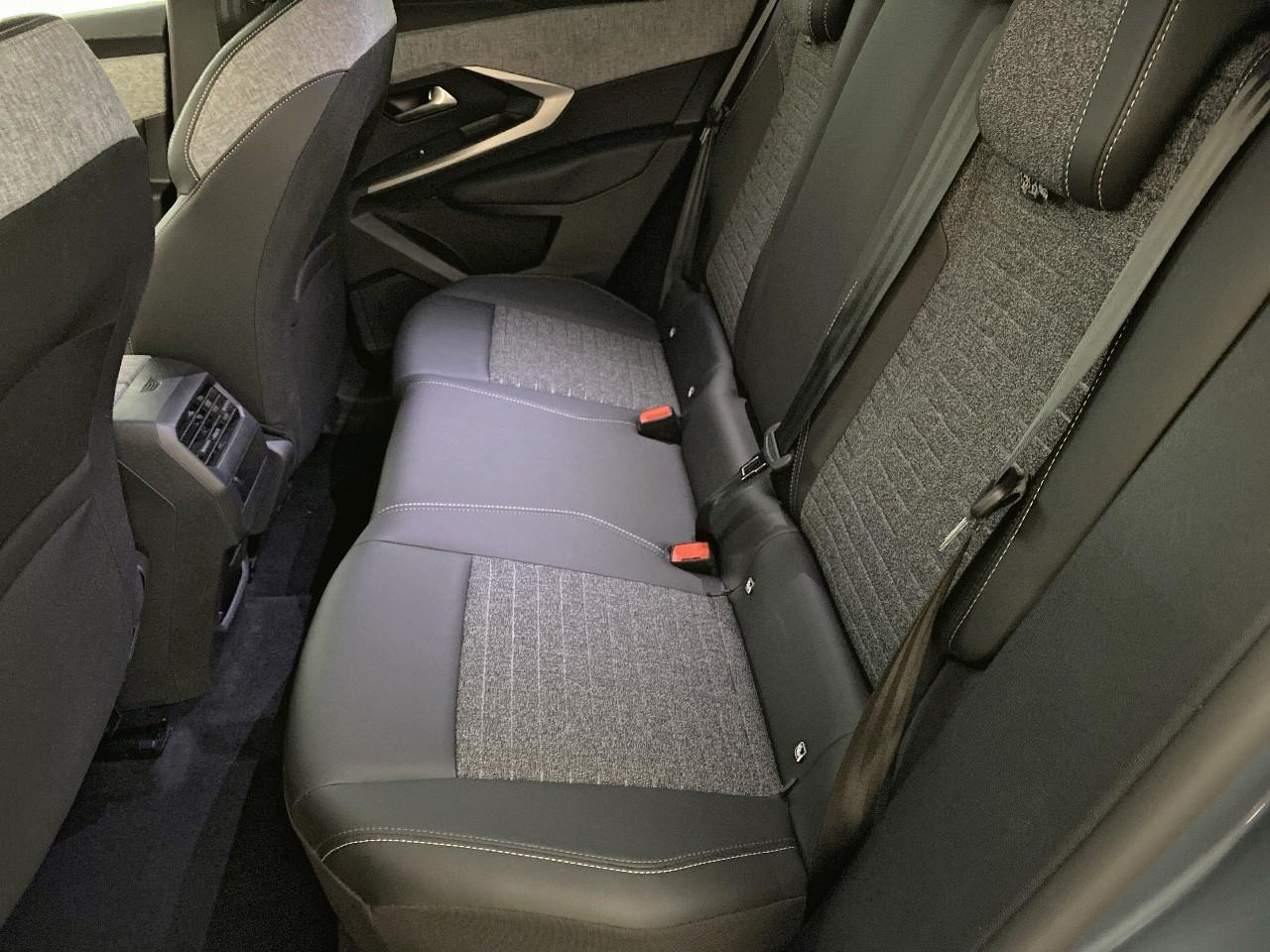 Peugeot 3008 hybrid 145 e-dcs6 allure — photo 10