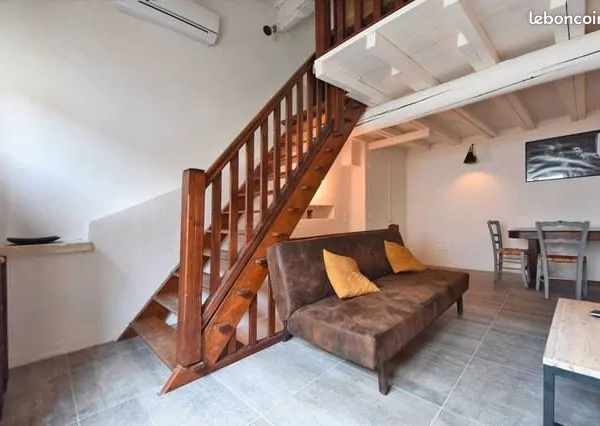 Ravissante maison arlésienne meublée et toute équipée. ,
