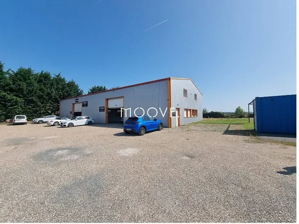 Local 635 m²