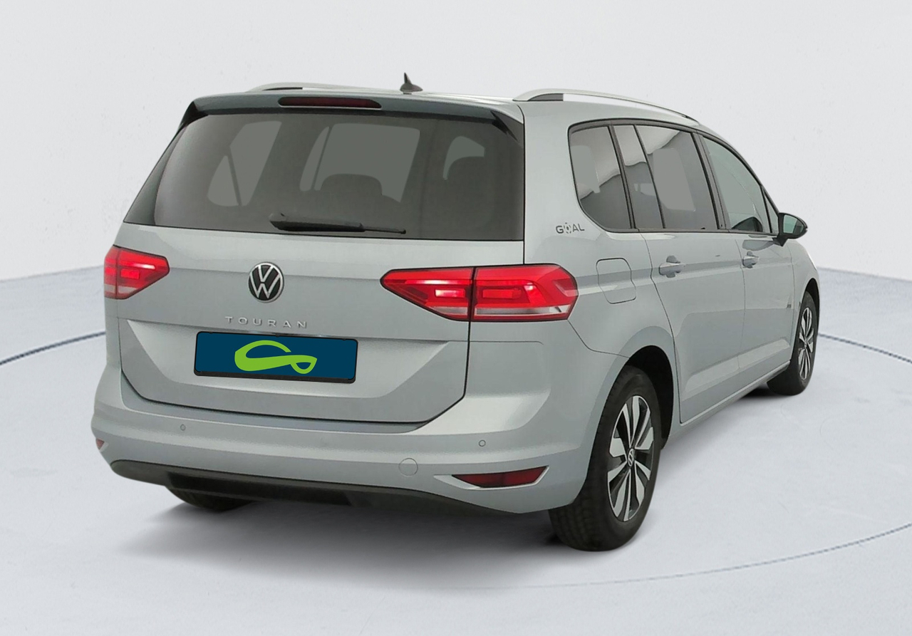 Volkswagen Touran — photo 5