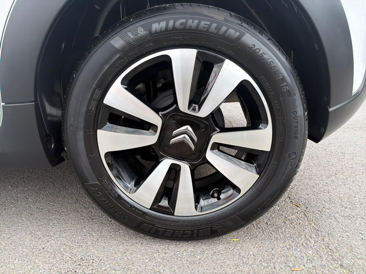 Citroën C3 1.2 puretech 83ch s&s shine — photo 11