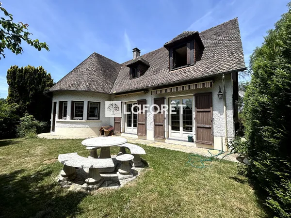 Maison 6 pièces 212 m²