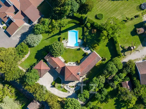 Magnifique villa MEYLAN, quartier privilégié