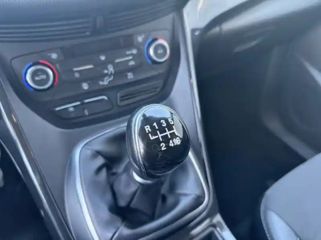 Ford Kuga 1.5 tdci 120ch stop&amp;start titanium 4x2 euro6.2 — photo 8