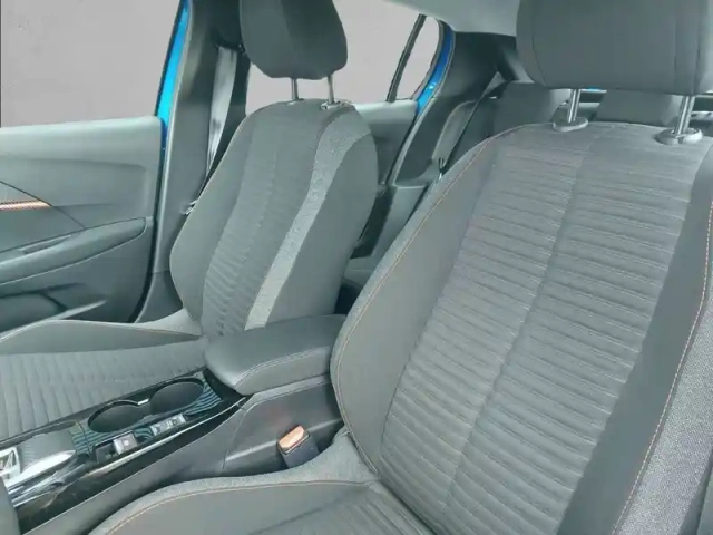 Peugeot 208 electrique 50 kwh 136ch — photo 11