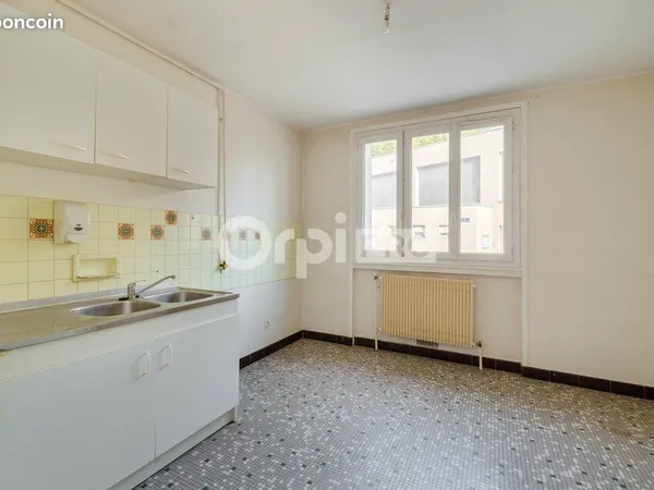 Bureau 36 m²