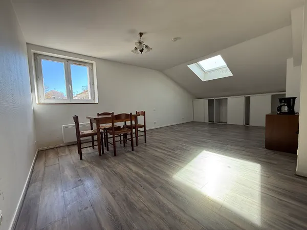 Charmant studio en dernier étage à Châtel-Guyon / Idéal résidence secondaire ou investissement locat