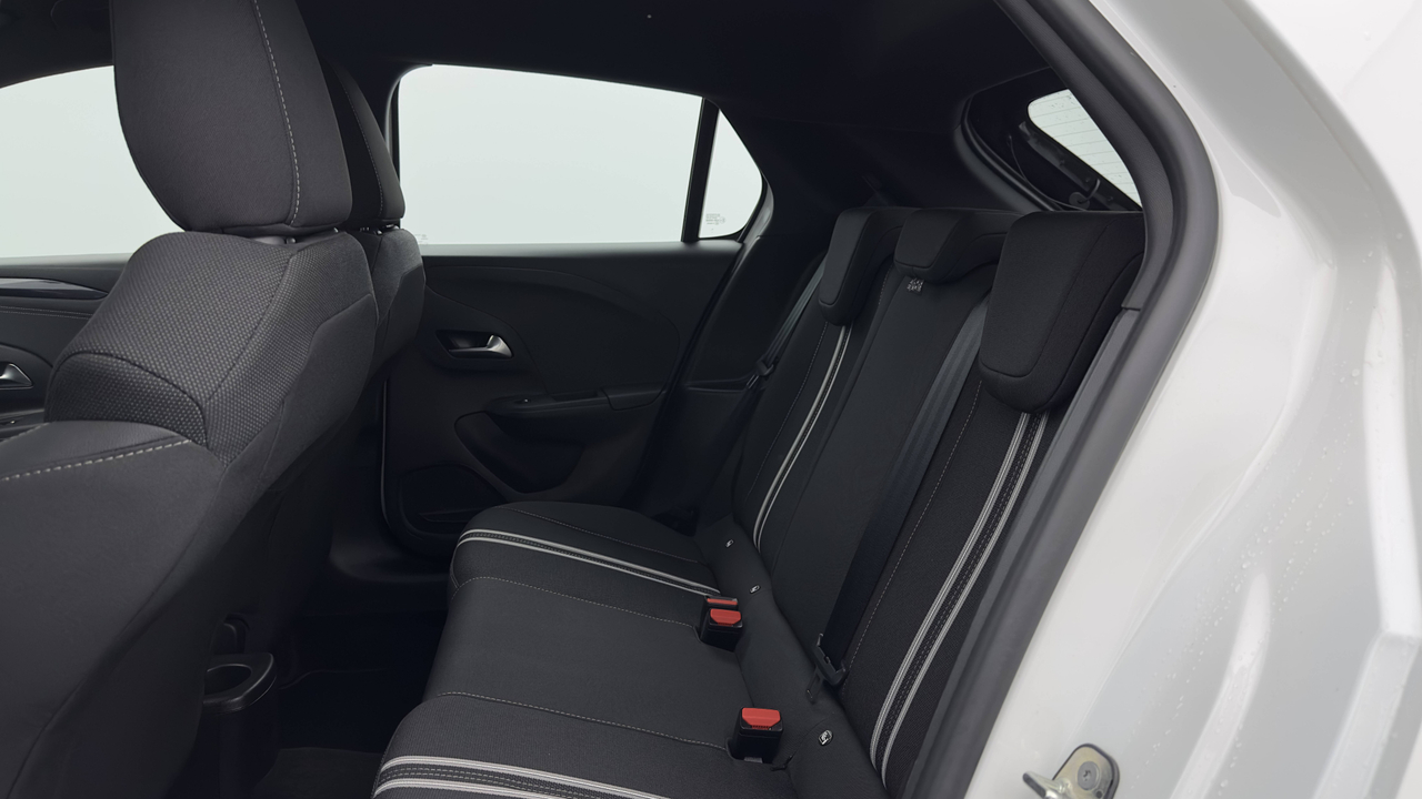 Opel Corsa 1.2 75 ch BVM5 — photo 26