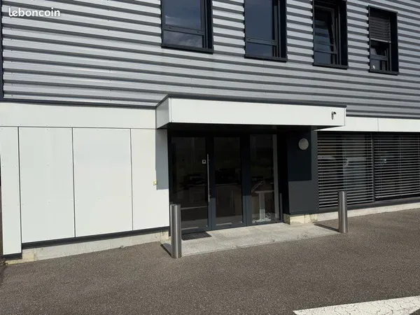 Local 120 m2 bureau + atelier