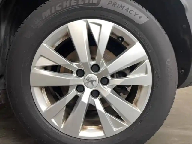 Peugeot 3008 puretech 130ch s&amp;s bvm6 — photo 36