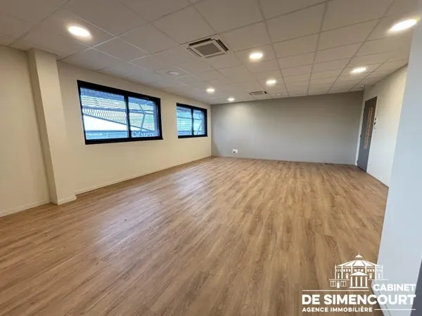 Bureaux 80 m²