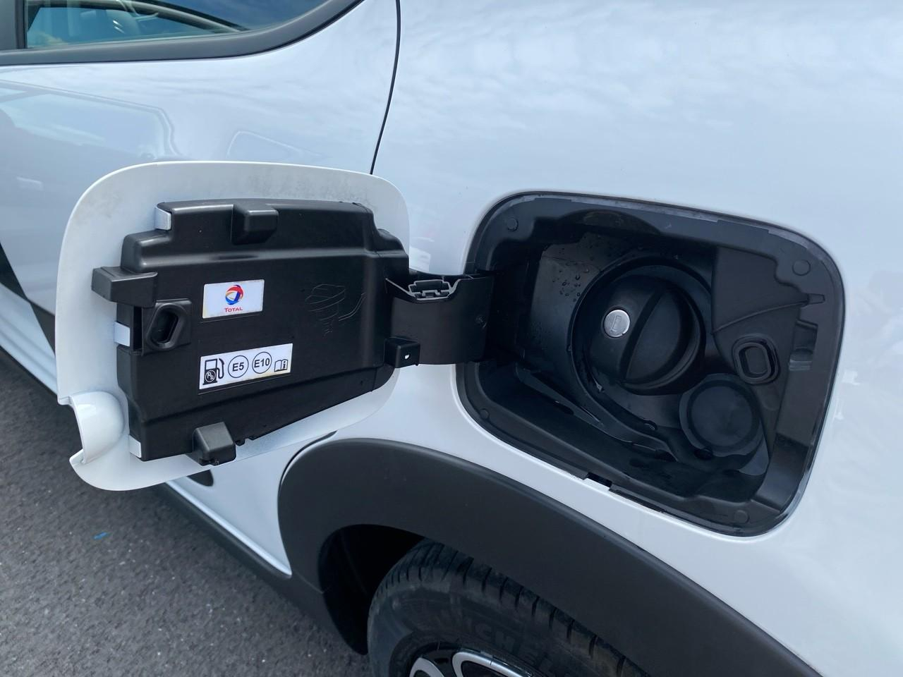Citroën C3 1.2 puretech 83ch s&s shine — photo 28