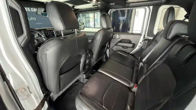 Jeep Wrangler unlimited 4xe 2.0 l t 380 ch phev 4x4 bva8 — photo 19