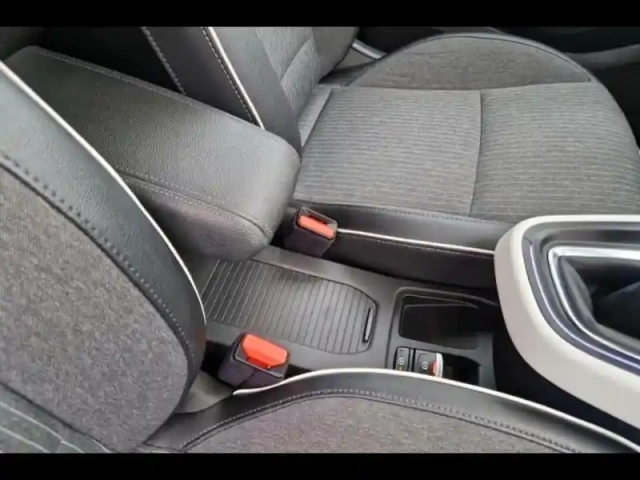 Renault Clio 1.0 tce 90ch techno — photo 12