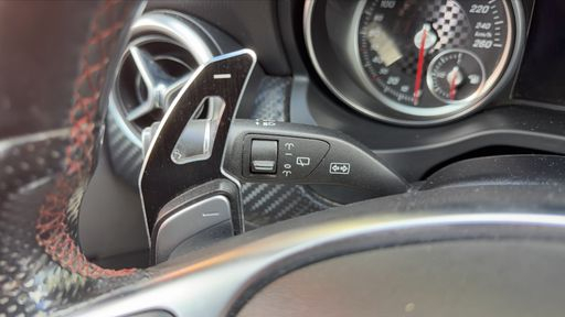 Mercedes Classe A 200 156 7G-DCT - Fascination – 2017 – 149236 km – Essence – Boîte Automatique — photo 8
