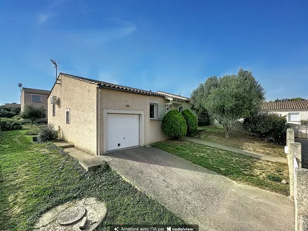 Location villa T4 de plain-pied de 94 m² à Cavanac avec jardin clos, terrasse avec pergola, garage e