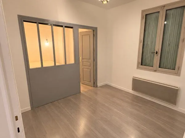 À LOUER - Appartement T2 meublé de 38 m² à Avignon