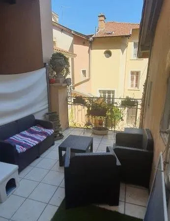 APPARTEMENT CENTRE VILLE T3 AVEC BALCON 655€ CC