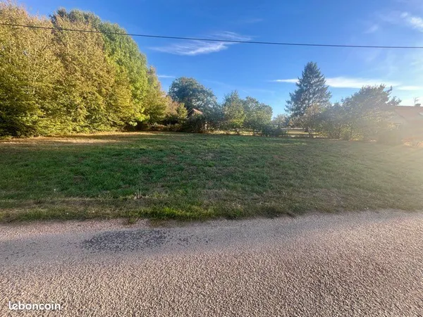 Terrain 760m2